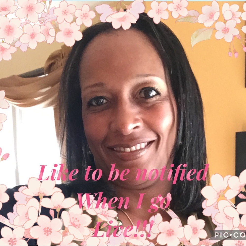 Like post to be notified when I go live!Tag followers&friends&share post.Thanks